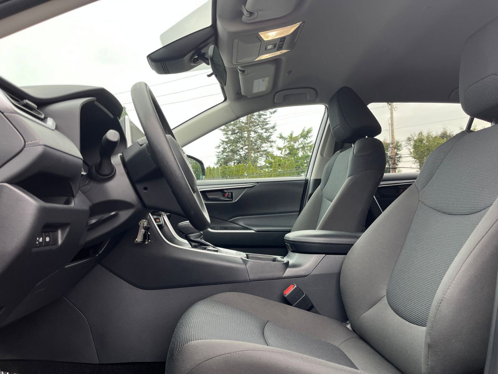 Thumbnail: 2025 Toyota RAV4 - 25