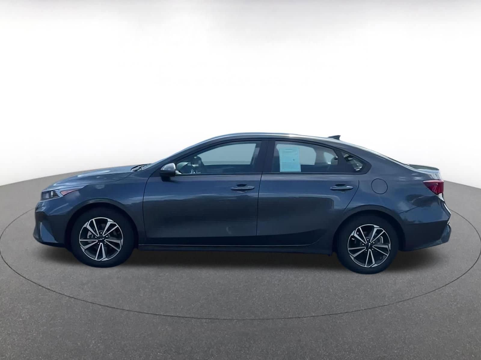 Thumbnail: 2024 Kia Forte - 11