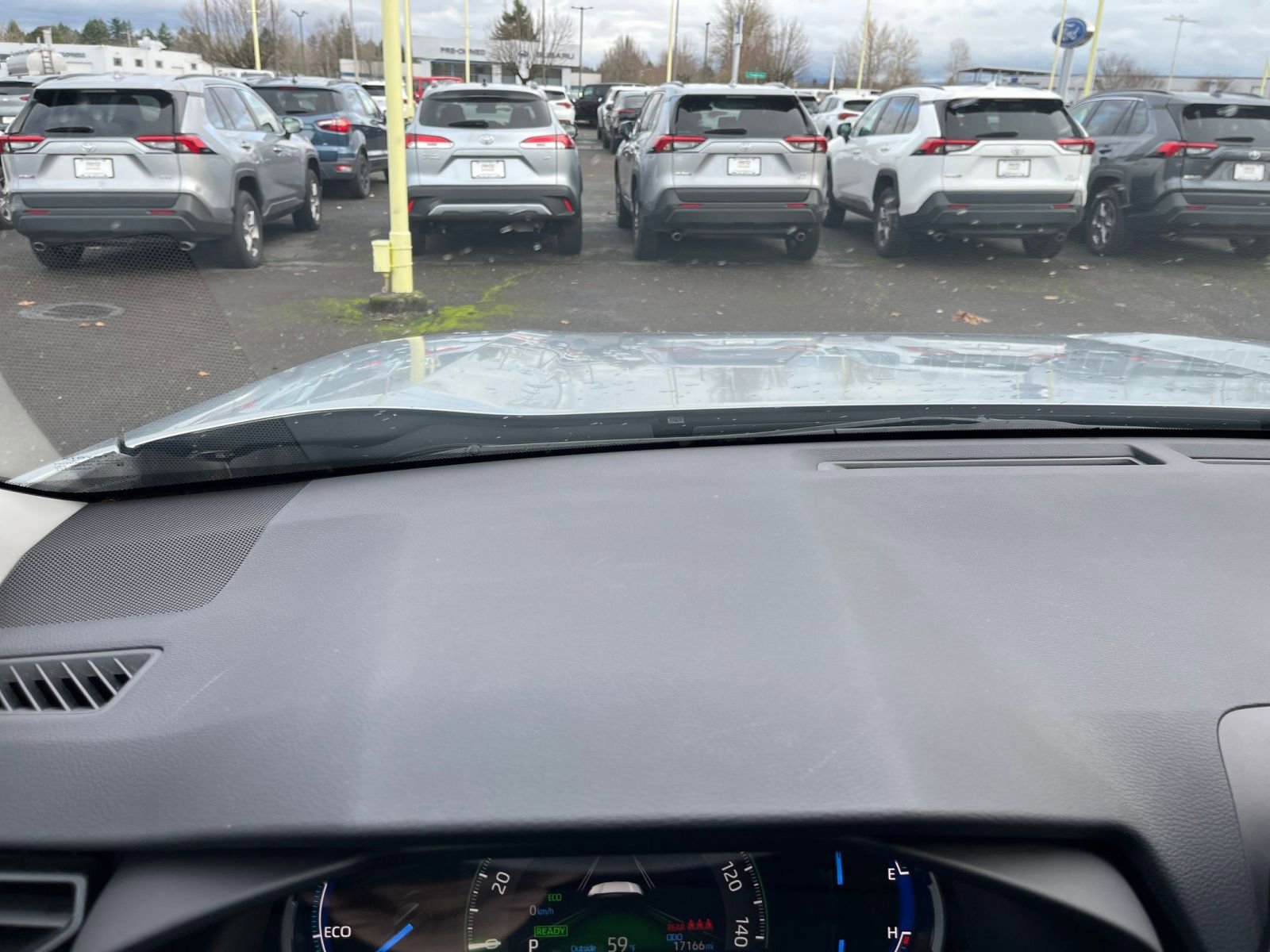 Thumbnail: 2025 Toyota RAV4 - 33