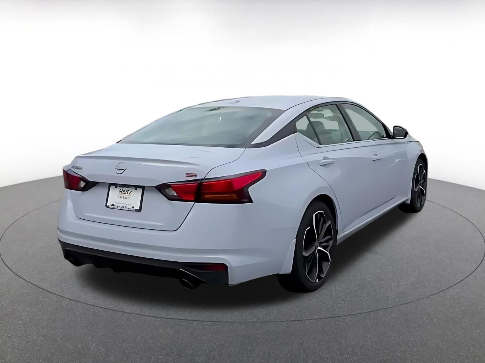 Thumbnail: 2025 Nissan Altima - 7