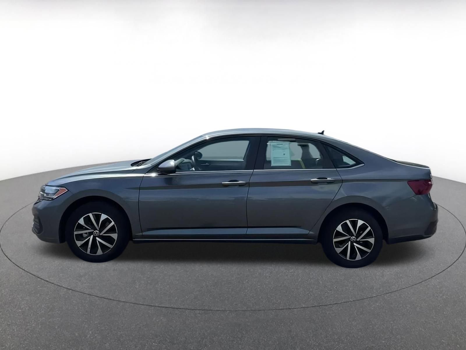 Thumbnail: 2024 Volkswagen Jetta - 10