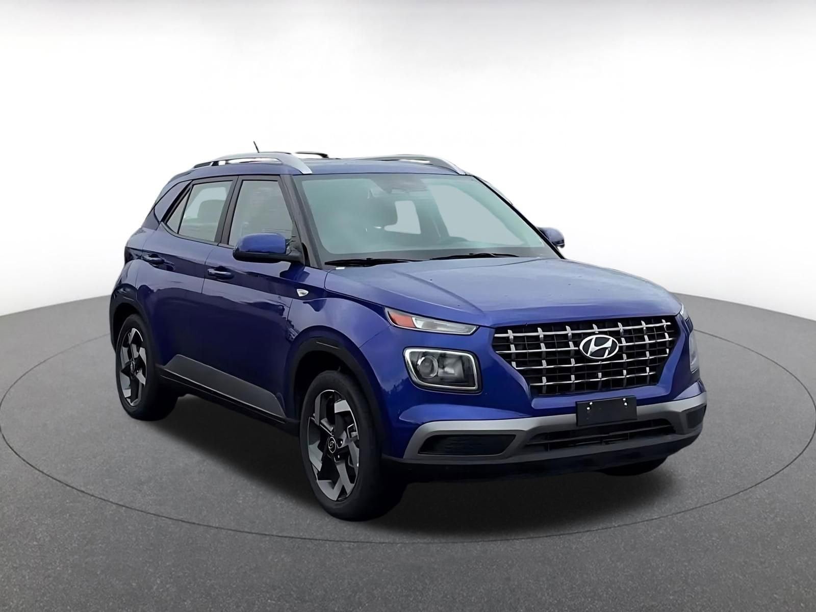 Thumbnail: 2025 Hyundai Venue - 3