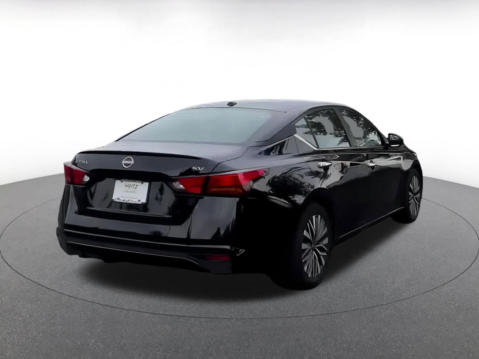 Thumbnail: 2024 Nissan Altima - 15