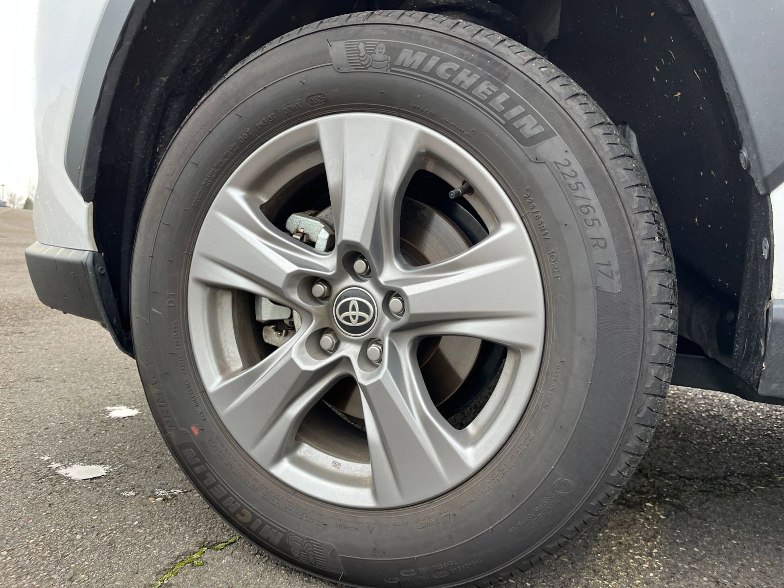 Thumbnail: 2025 Toyota RAV4 - 29