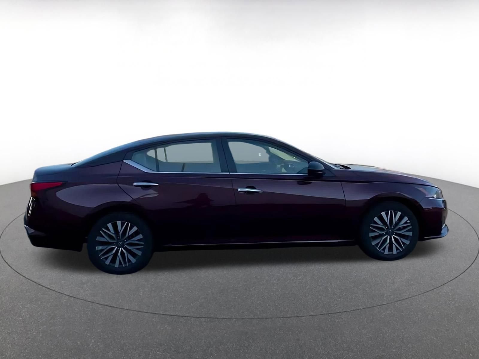 Thumbnail: 2025 Nissan Altima - 17