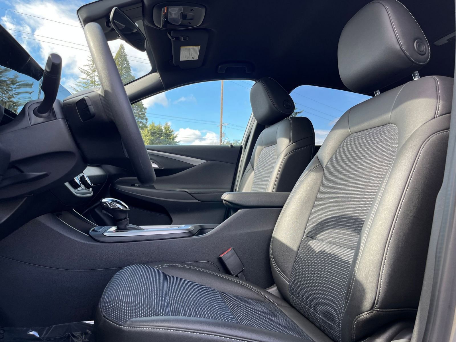 Thumbnail: 2025 Buick Envista - 25