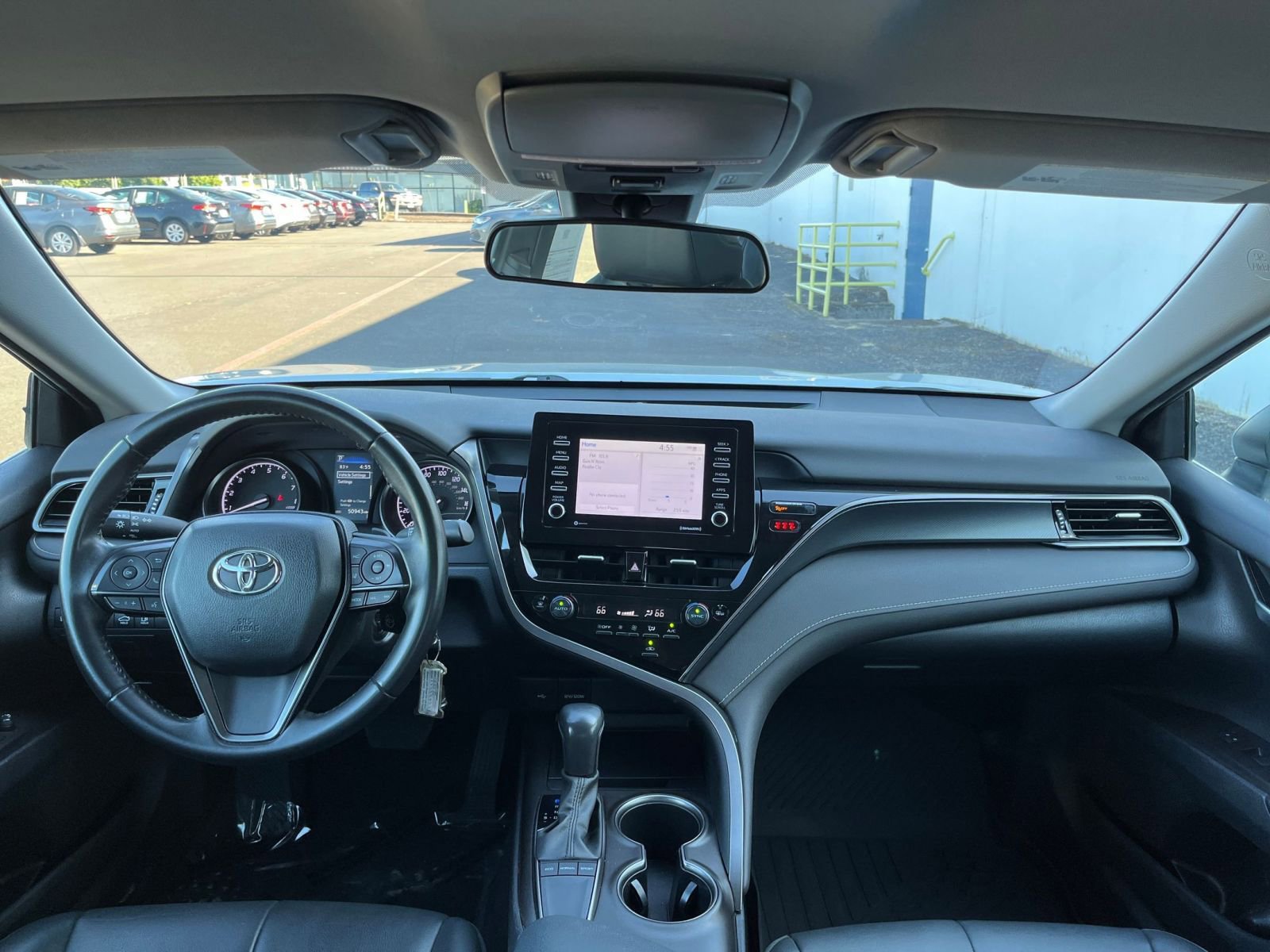 Thumbnail: 2023 Toyota Camry - 32