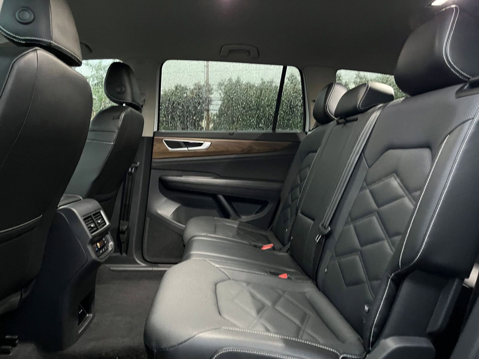 Thumbnail: 2025 Volkswagen Atlas - 28