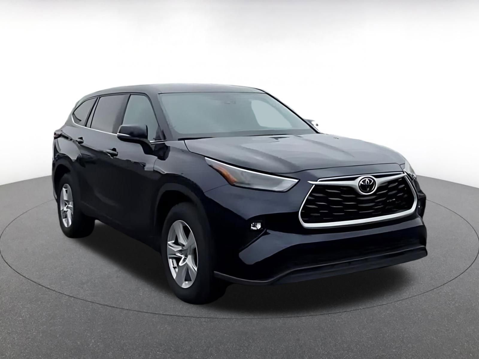 Thumbnail: 2025 Toyota Highlander - 3
