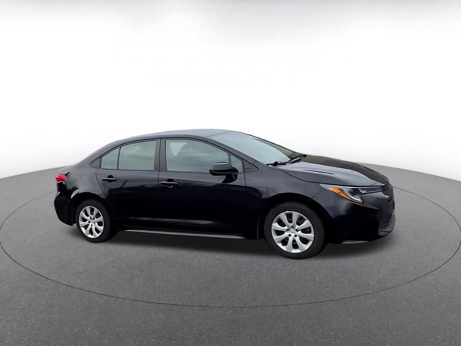 Thumbnail: 2023 Toyota Corolla - 2