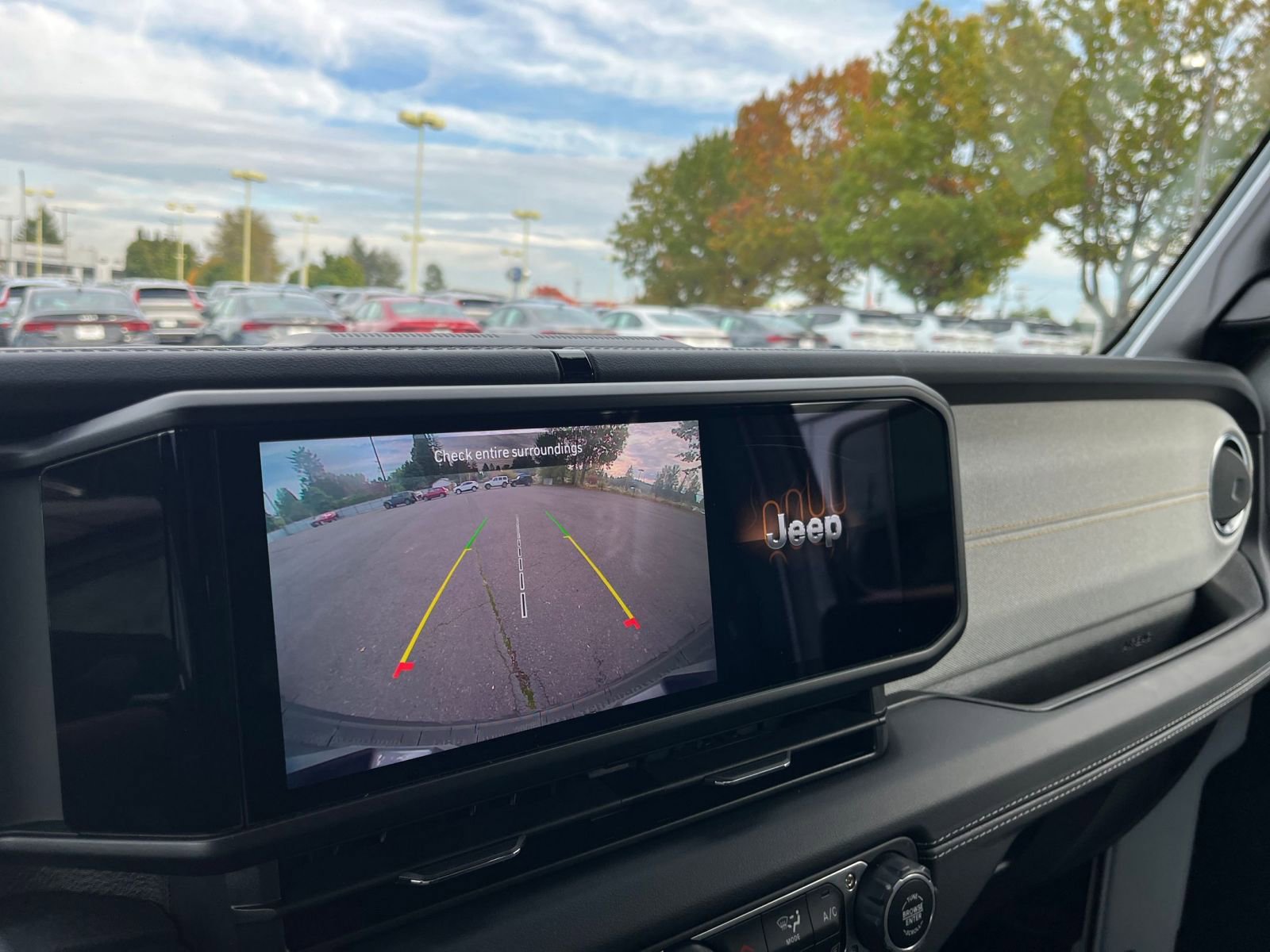 Thumbnail: 2025 Jeep Wrangler - 17