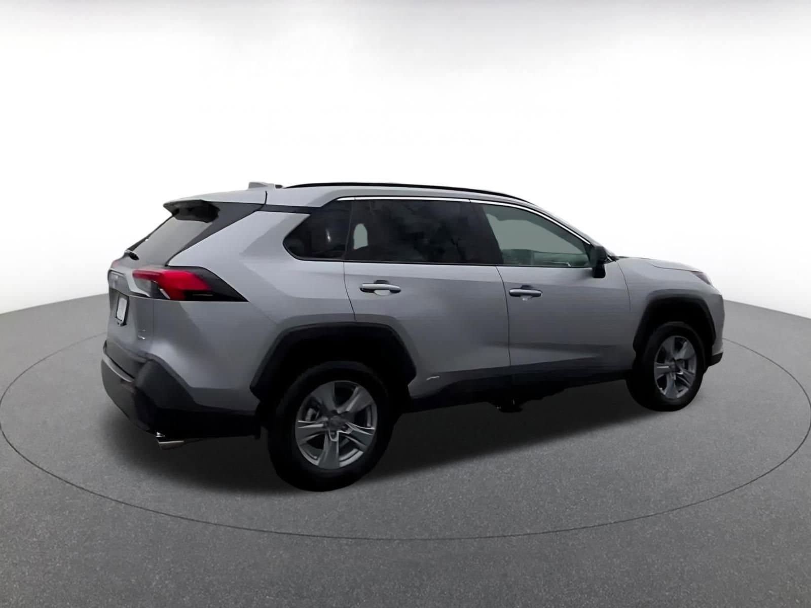 Thumbnail: 2025 Toyota RAV4 - 15