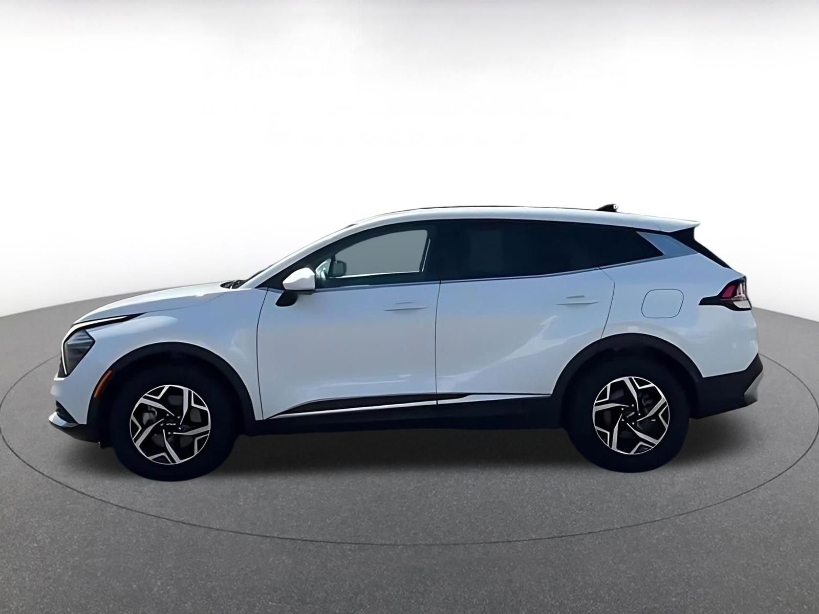 Thumbnail: 2025 Kia Sportage - 10