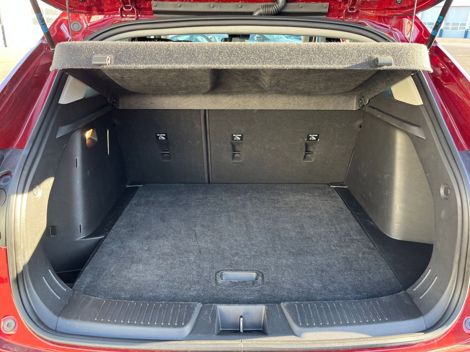 Thumbnail: 2025 Chevrolet Trax - 29