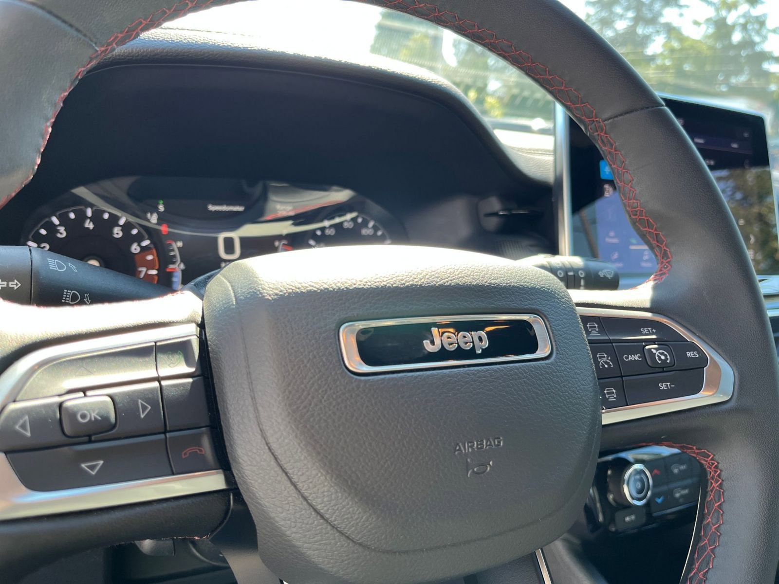 Thumbnail: 2025 Jeep Compass - 28