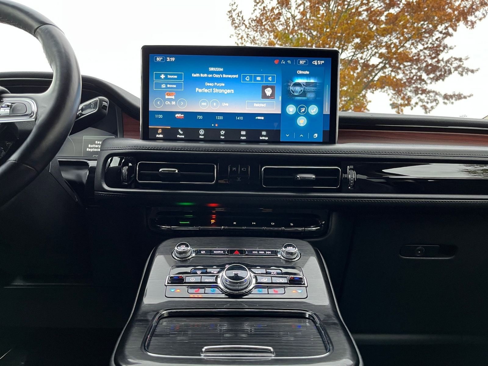 Thumbnail: 2023 Lincoln Nautilus - 21