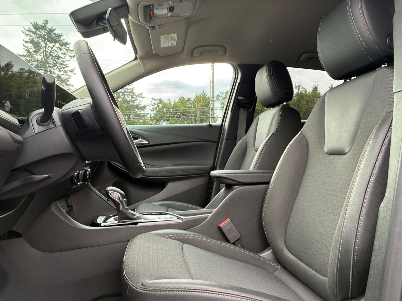 Thumbnail: 2025 Buick Encore GX - 25