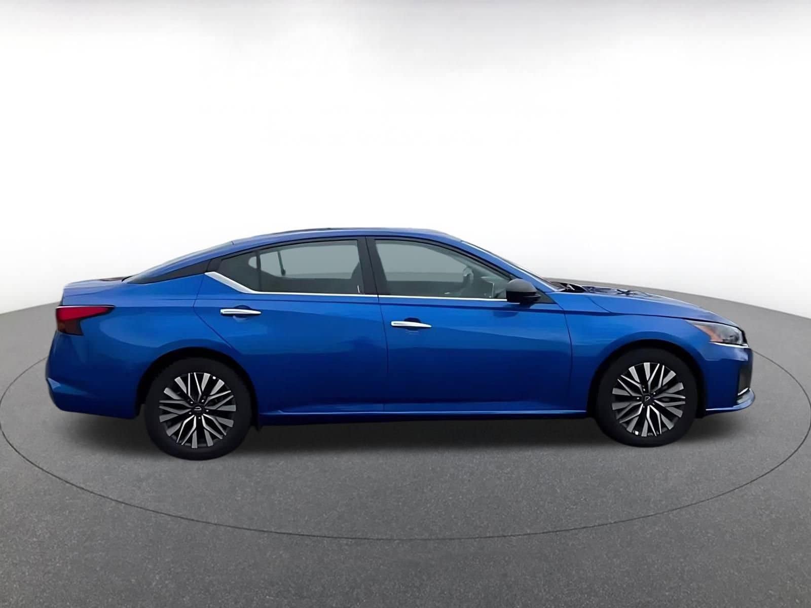 Thumbnail: 2025 Nissan Altima - 15