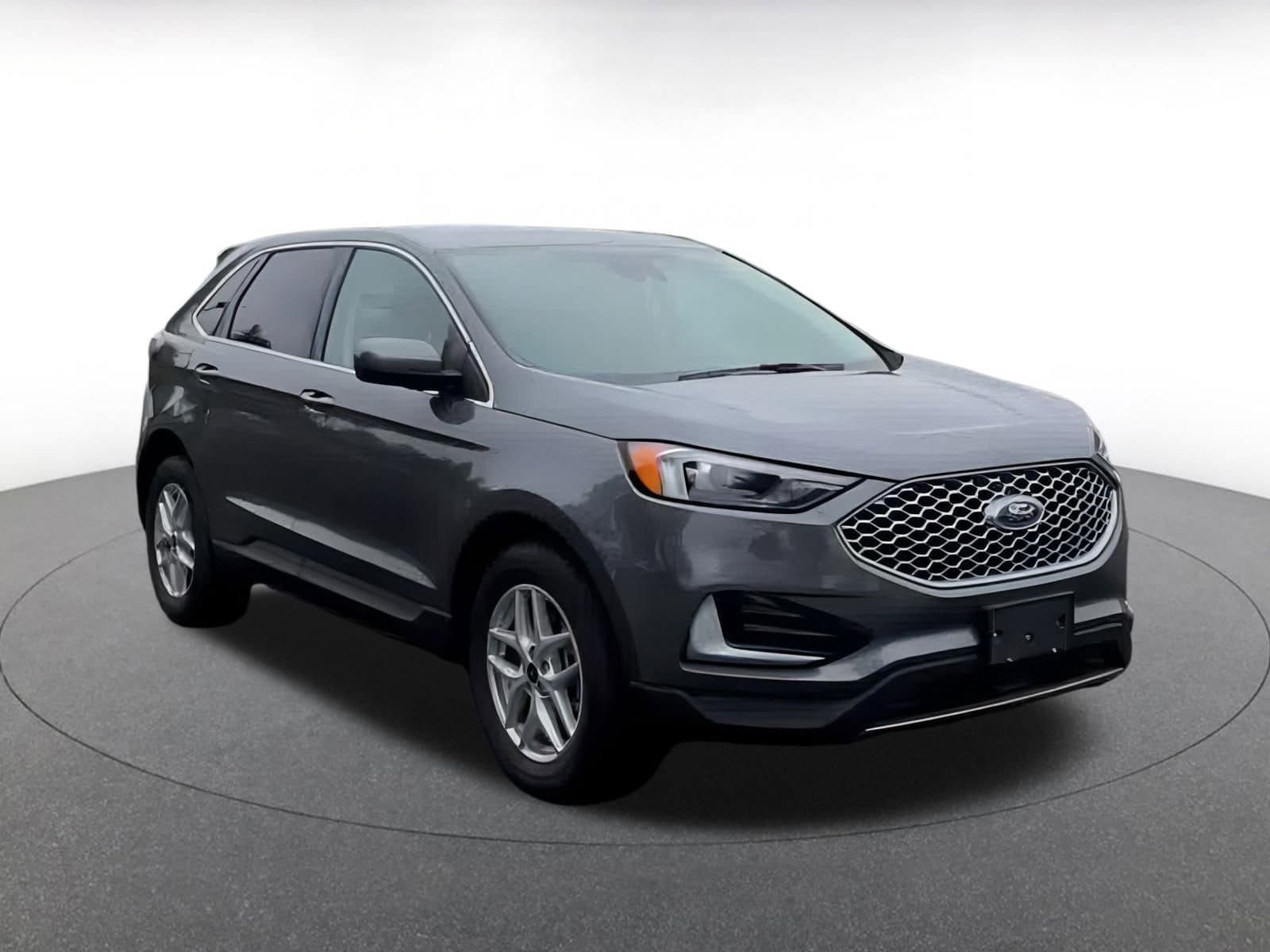 Thumbnail: 2024 Ford Edge - 3