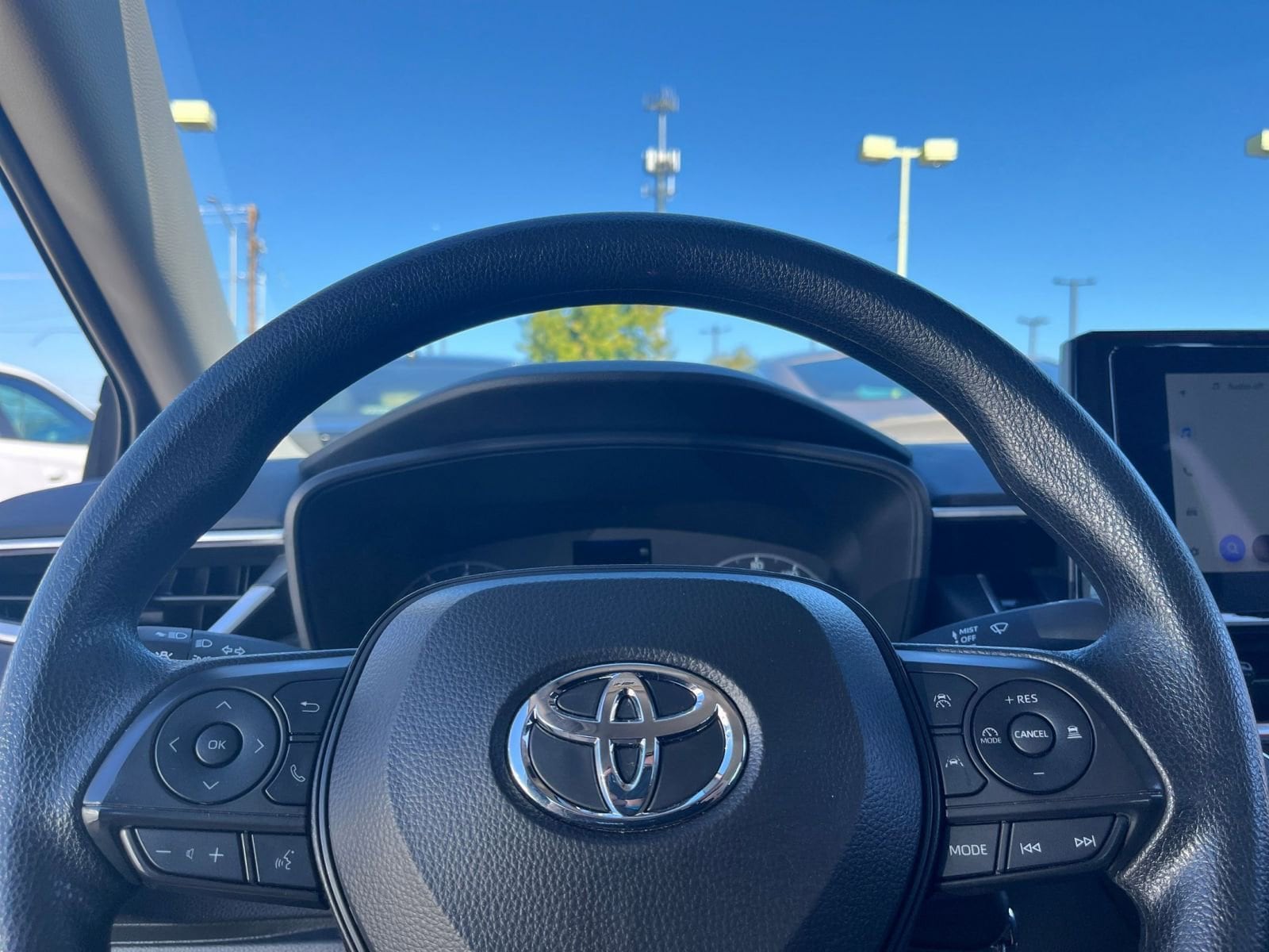 Thumbnail: 2024 Toyota Corolla - 25