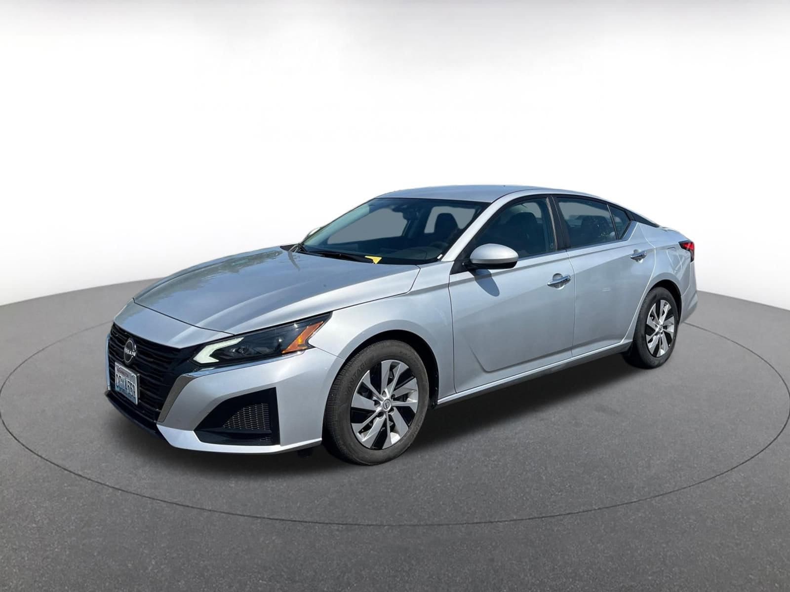 2023 Nissan Altima S 3