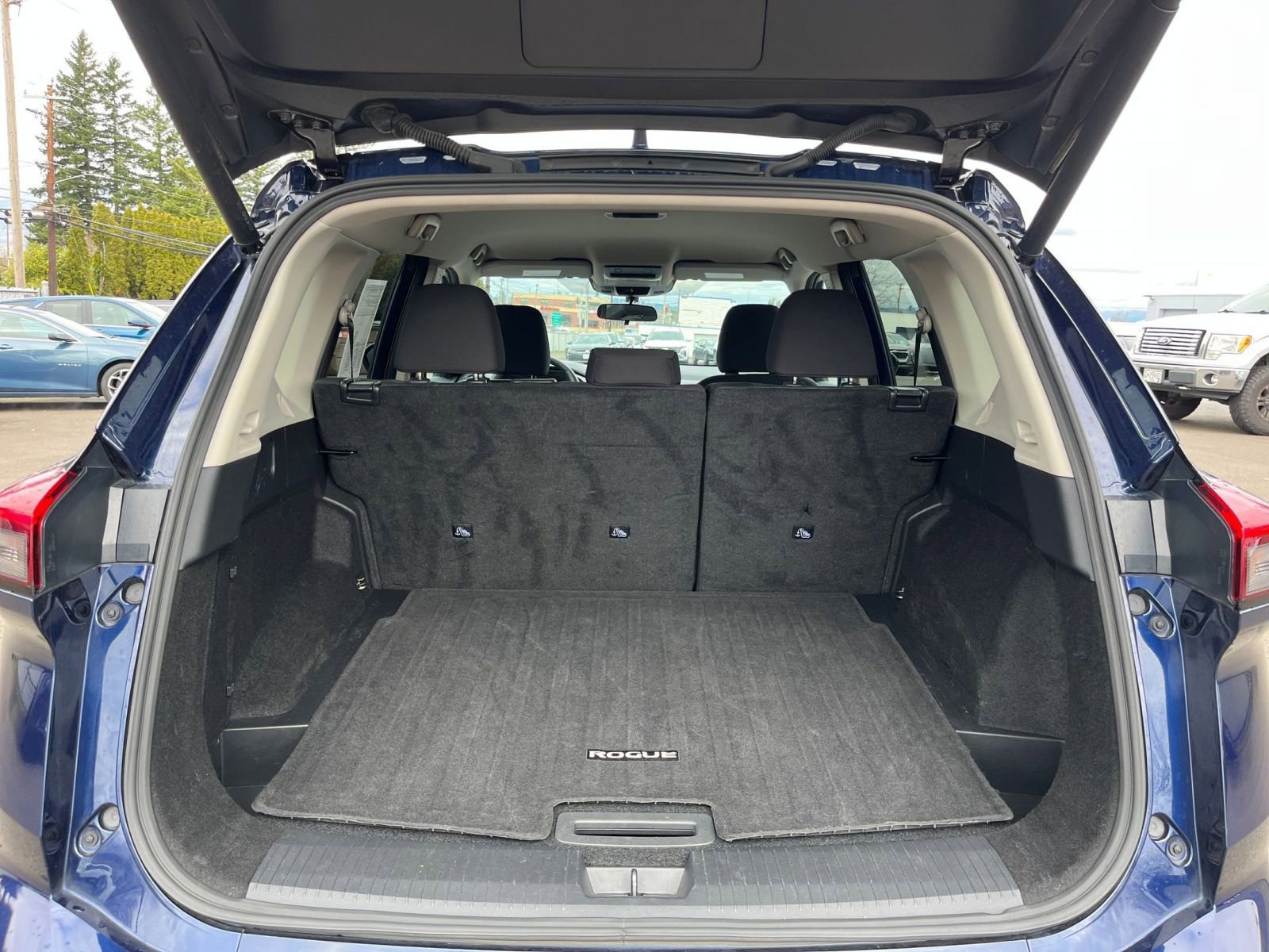 Thumbnail: 2025 Nissan Rogue - 33