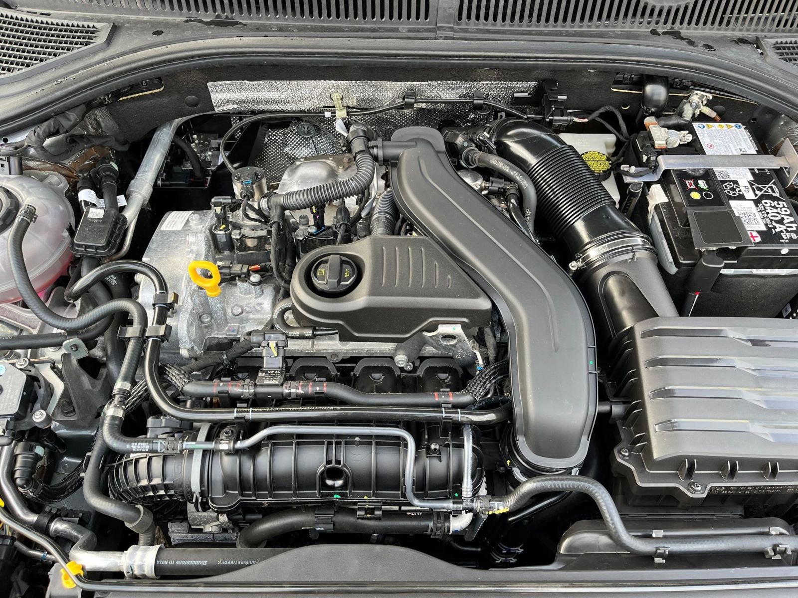 Thumbnail: 2025 Volkswagen Jetta - 32