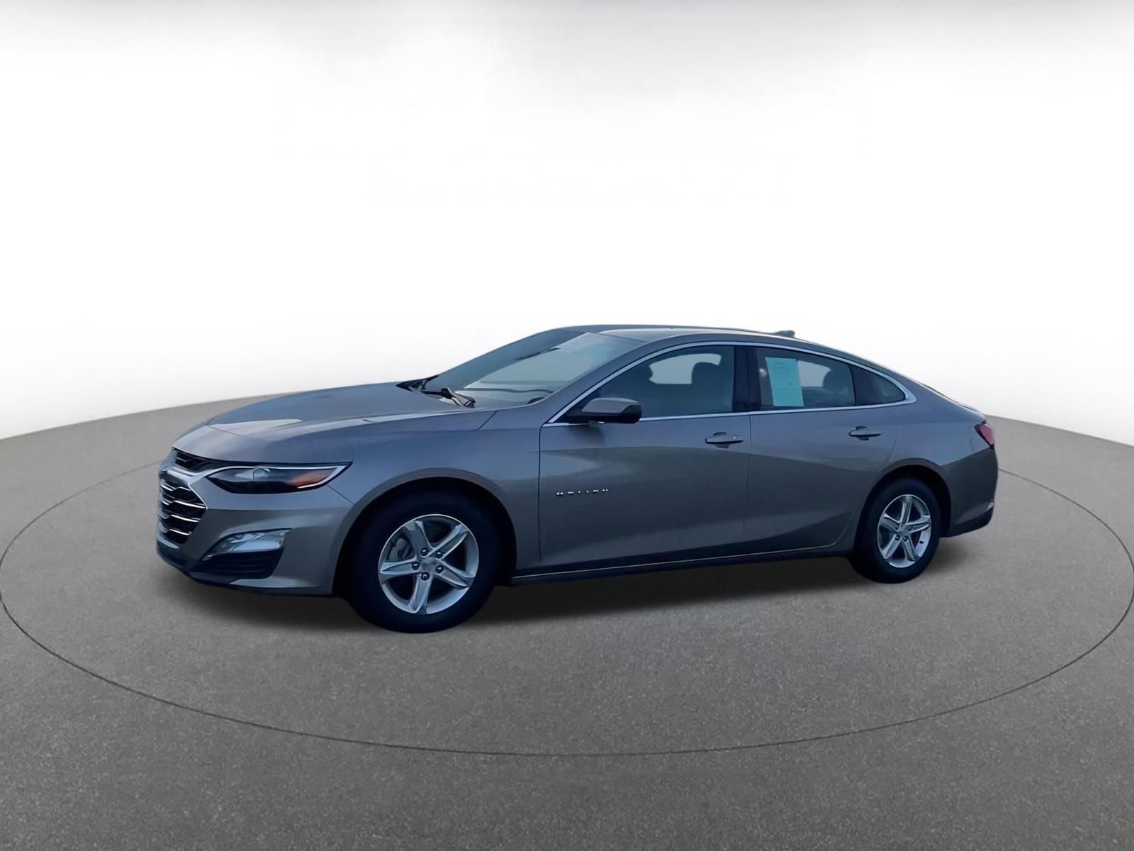 Thumbnail: 2023 Chevrolet Malibu - 9