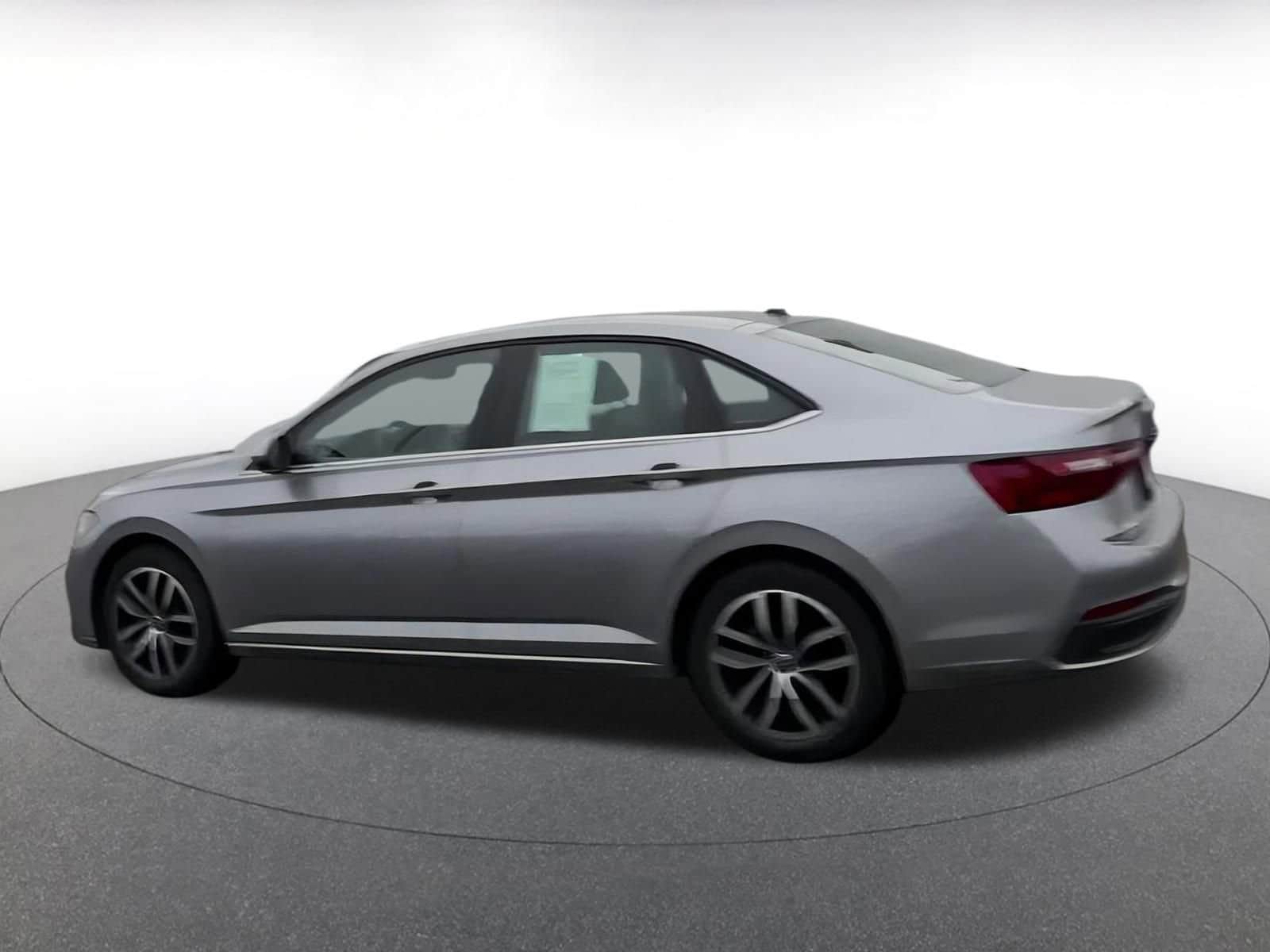 Thumbnail: 2025 Volkswagen Jetta - 15