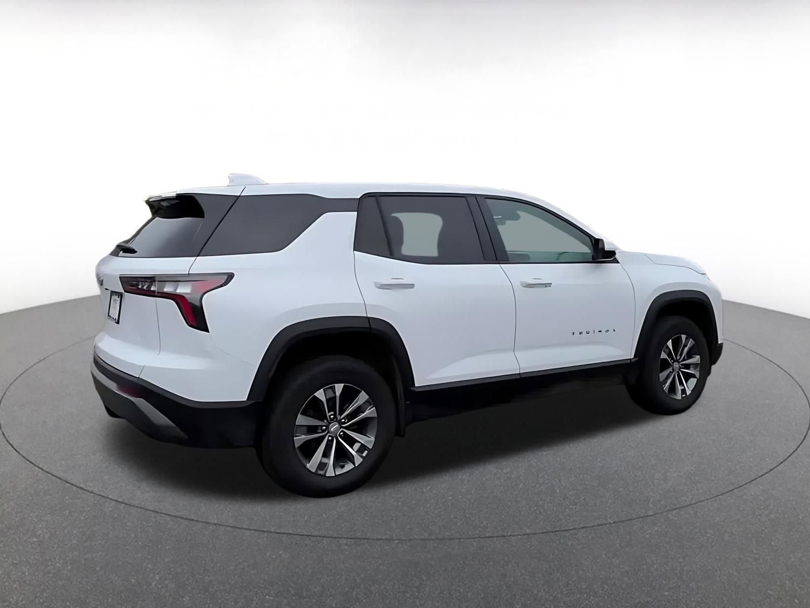 Thumbnail: 2025 Chevrolet Equinox - 15