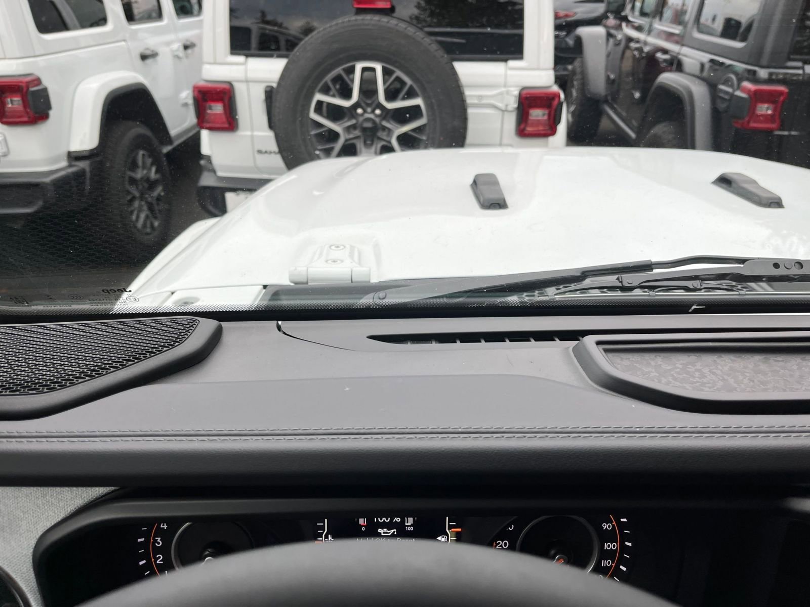 Thumbnail: 2025 Jeep Wrangler - 33