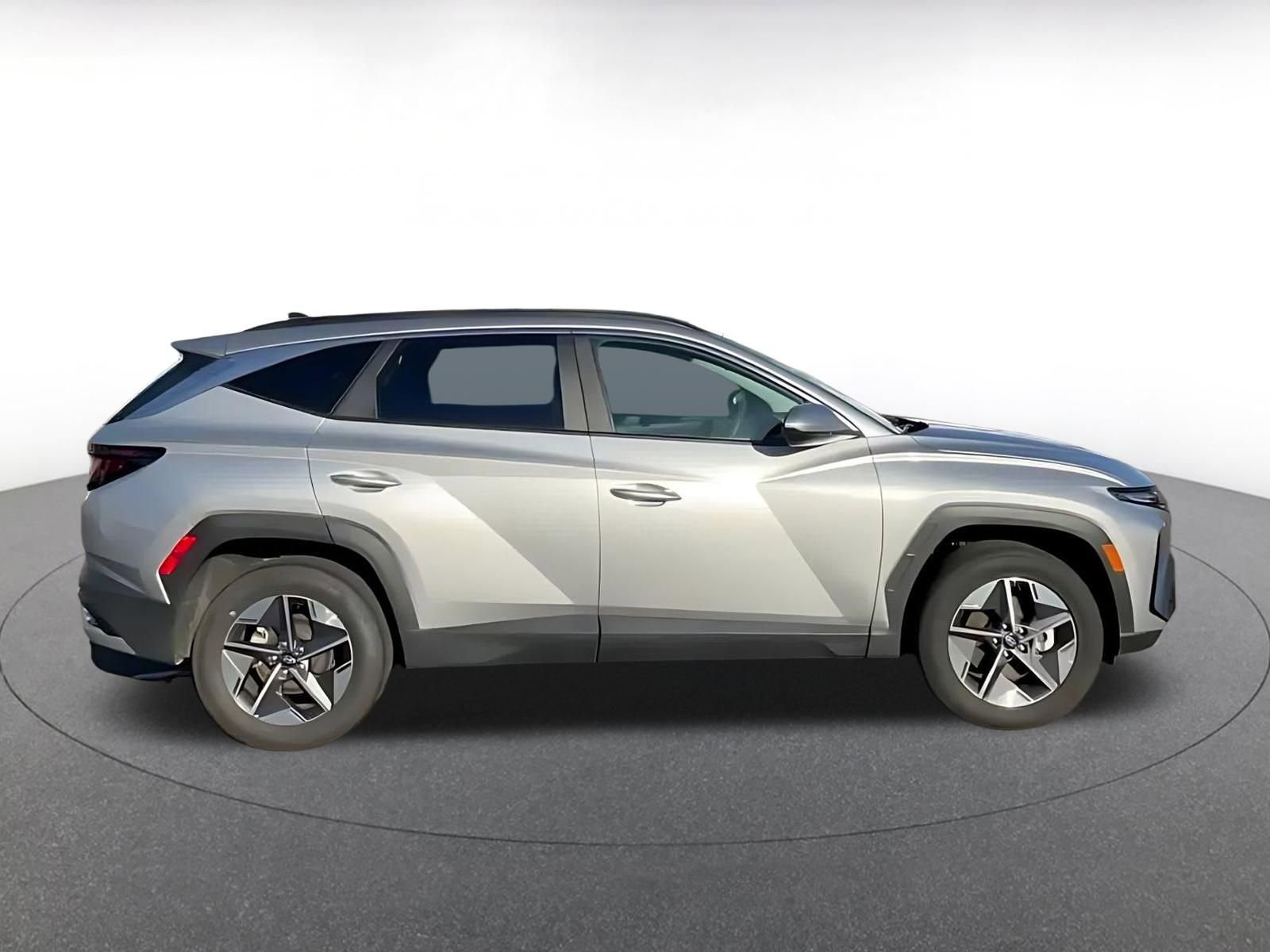 Thumbnail: 2025 Hyundai Tucson - 15