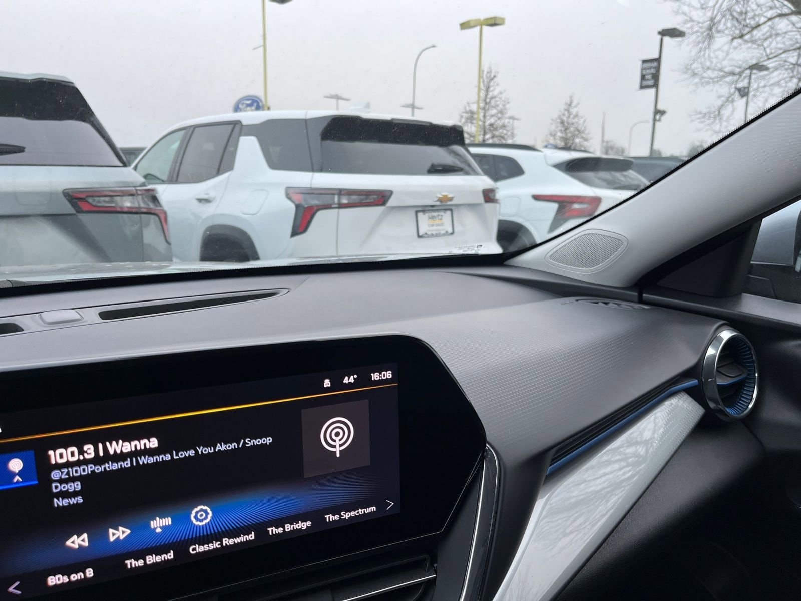 Thumbnail: 2025 Chevrolet Trax - 33