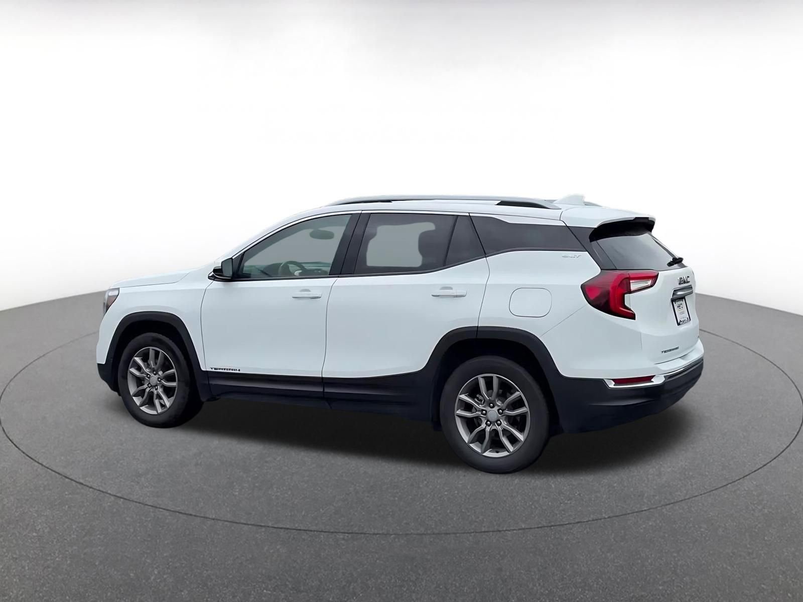 Thumbnail: 2024 GMC Terrain - 10