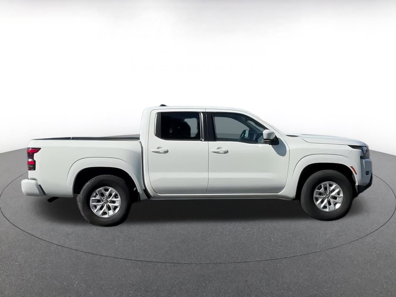 Thumbnail: 2024 Nissan Frontier - 16