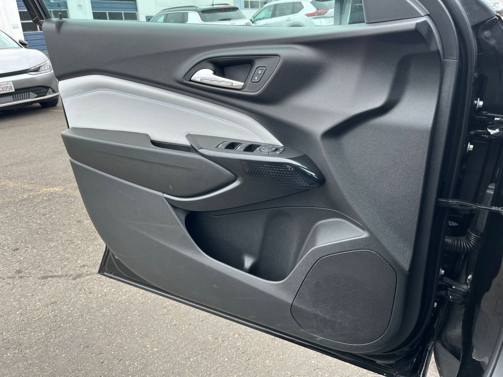 Thumbnail: 2025 Chevrolet Trax - 18