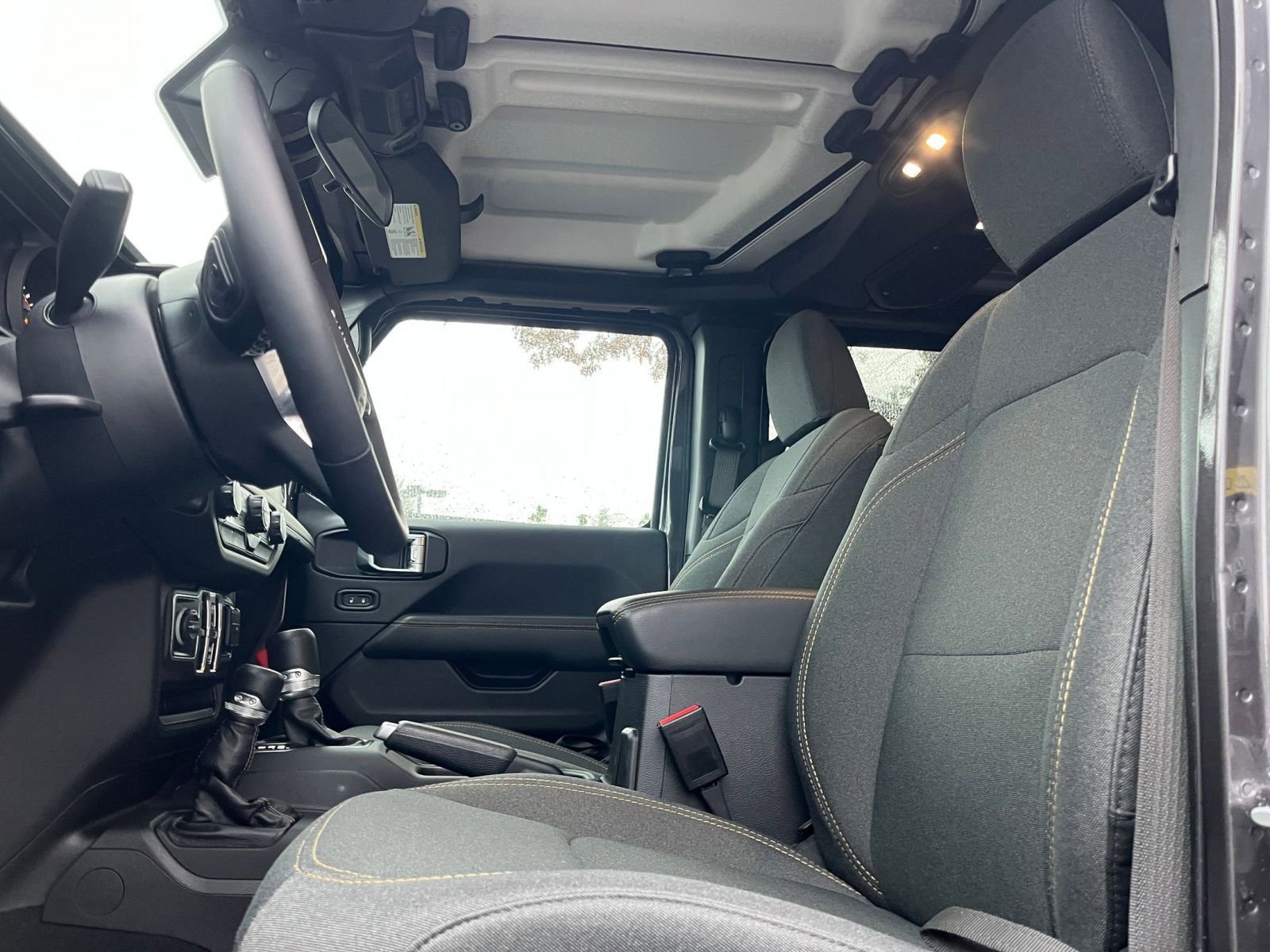 Thumbnail: 2025 Jeep Wrangler - 25