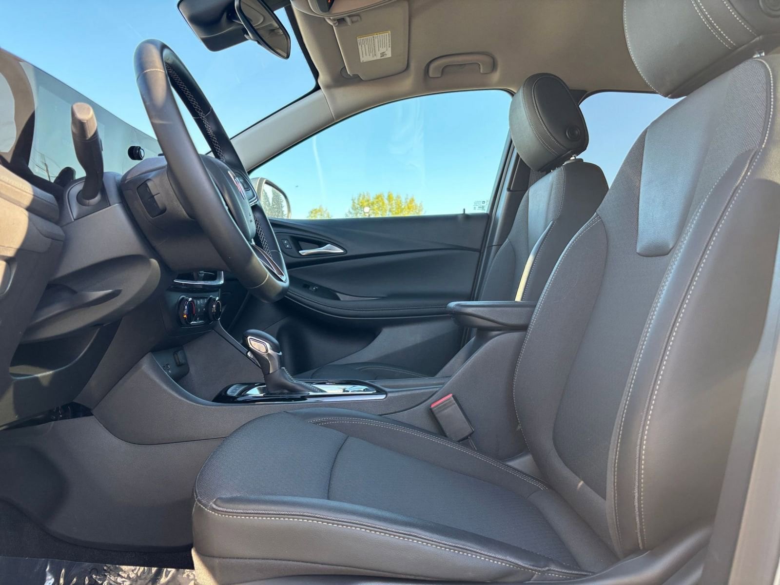 Thumbnail: 2025 Buick Encore GX - 27