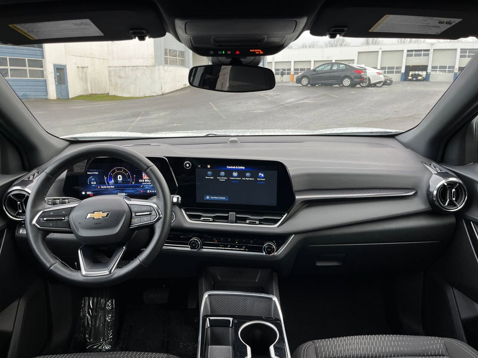 Thumbnail: 2025 Chevrolet Equinox - 32