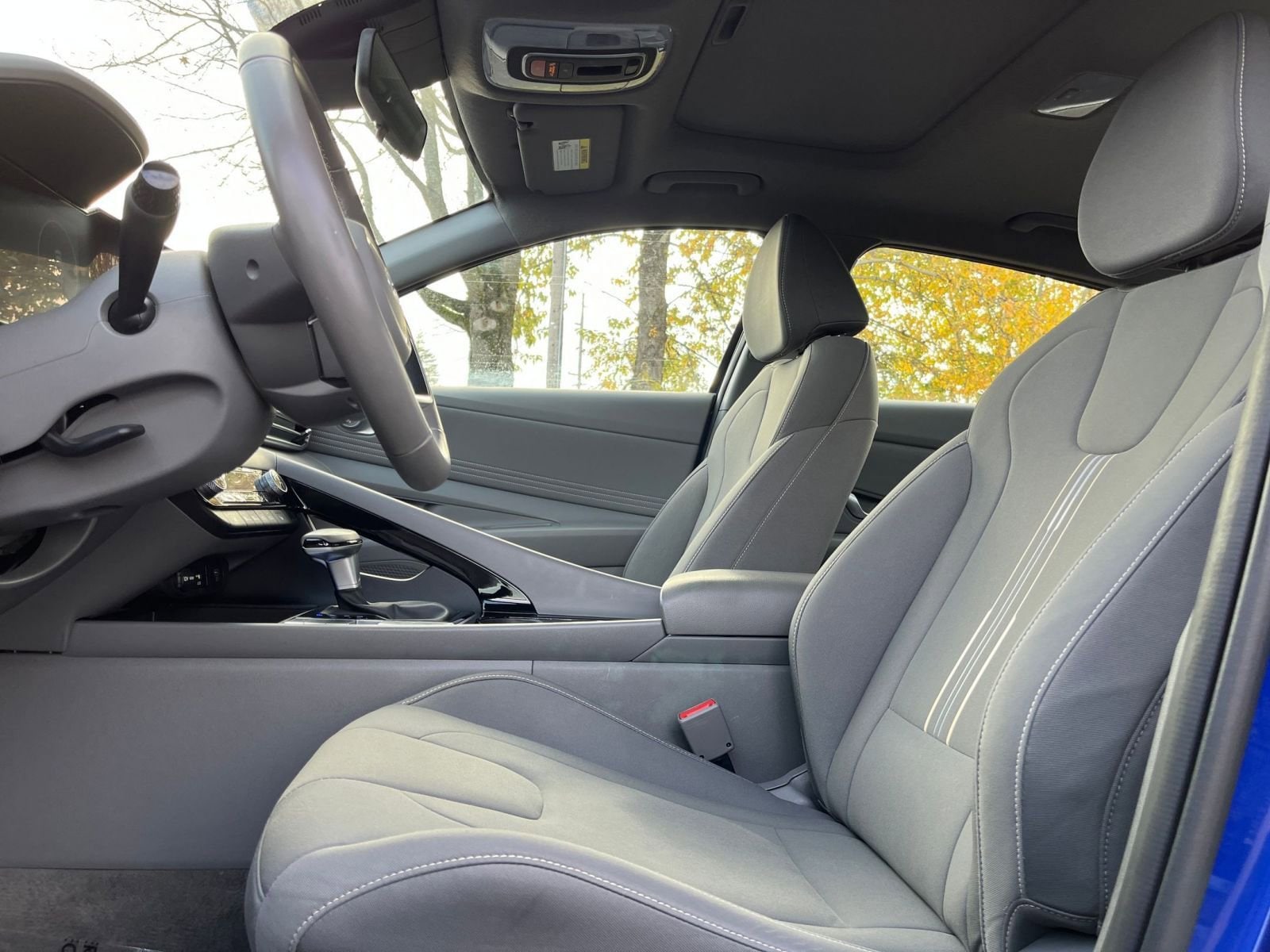 Thumbnail: 2025 Hyundai Elantra - 25