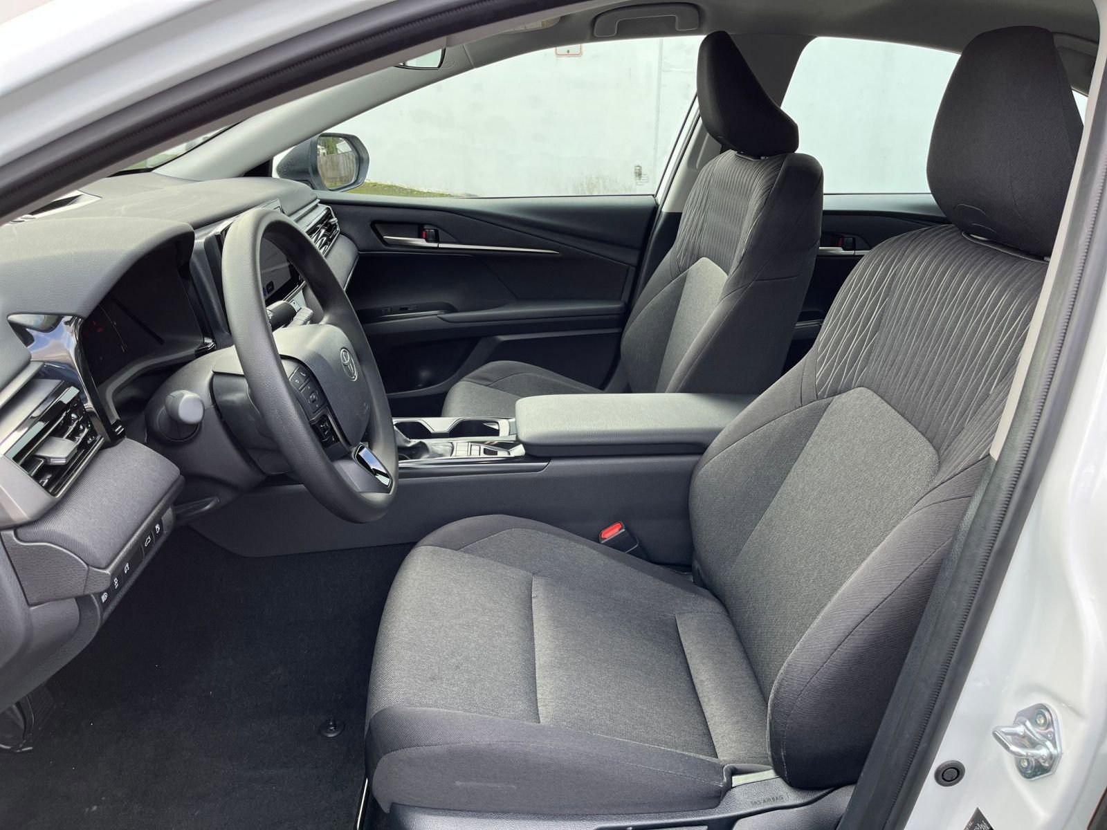 Thumbnail: 2025 Toyota Camry - 34