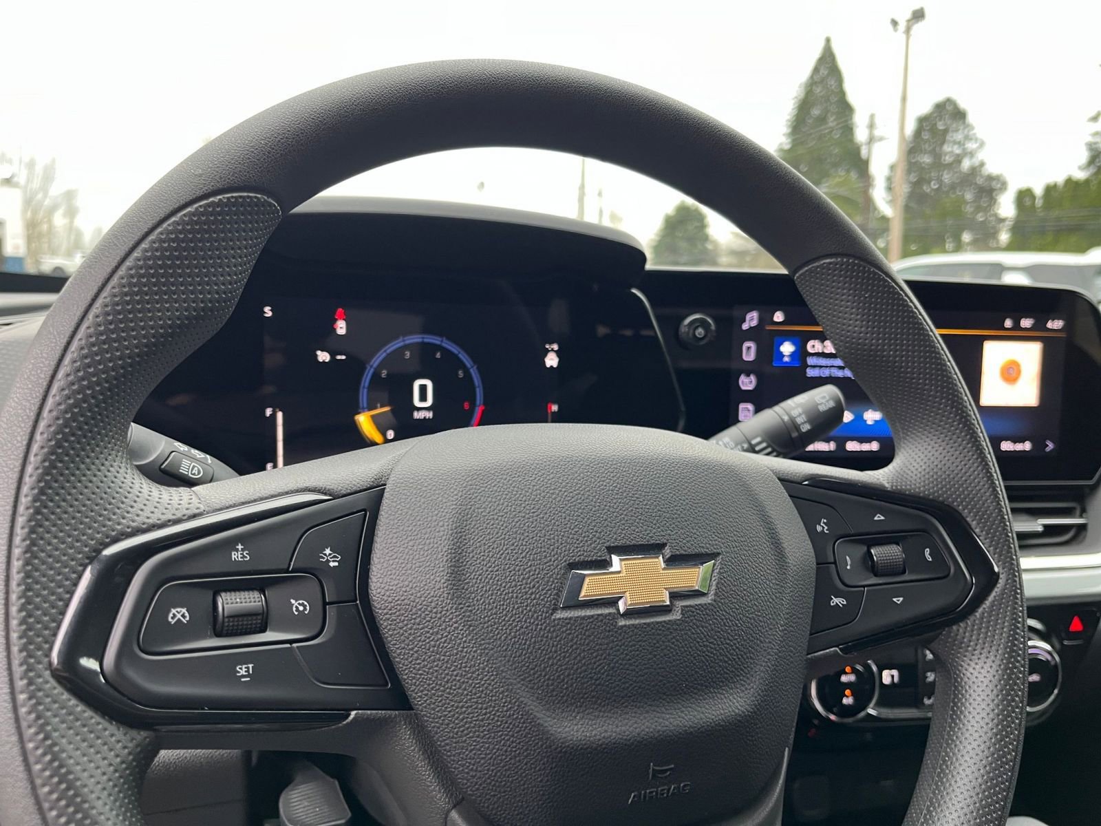 Thumbnail: 2025 Chevrolet Trax - 27