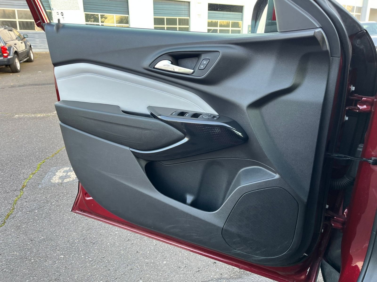 Thumbnail: 2025 Chevrolet Trax - 20