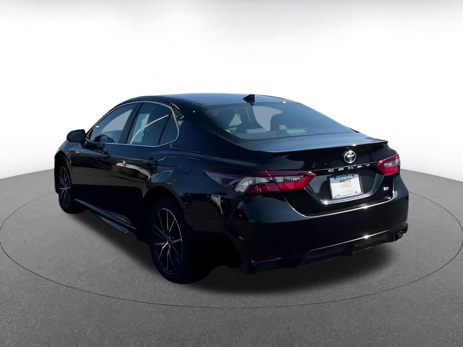 Thumbnail: 2024 Toyota Camry - 11