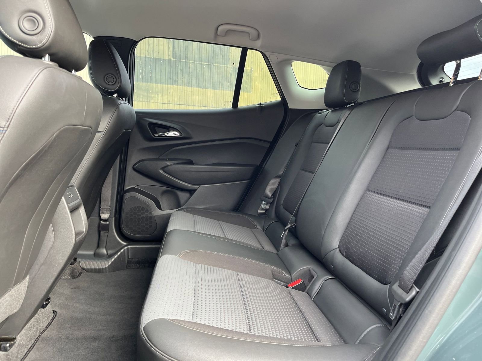 Thumbnail: 2025 Chevrolet Trax - 24