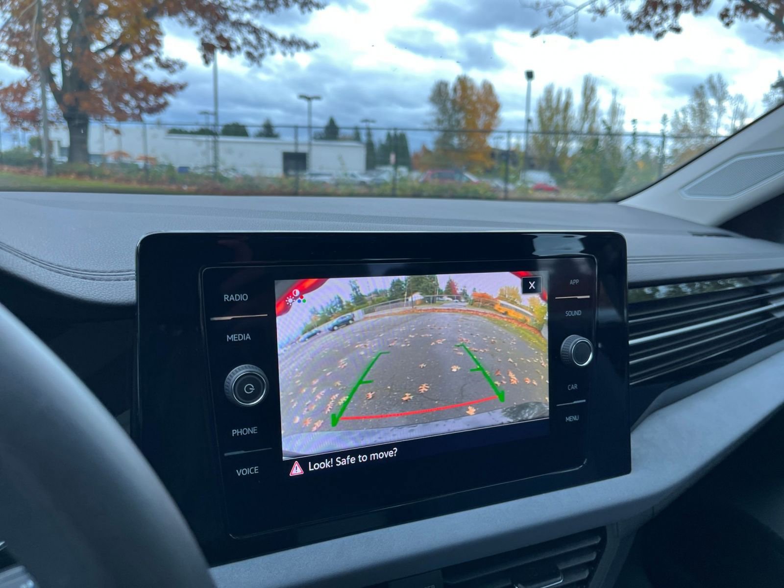 Thumbnail: 2025 Volkswagen Jetta - 17