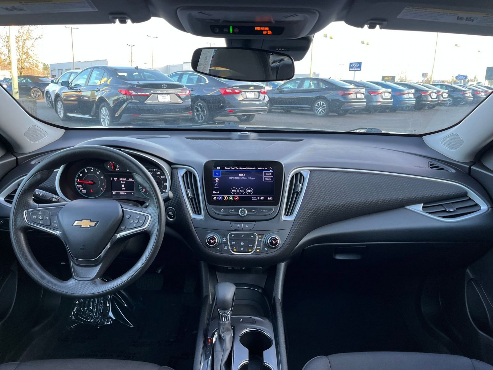 Thumbnail: 2023 Chevrolet Malibu - 32