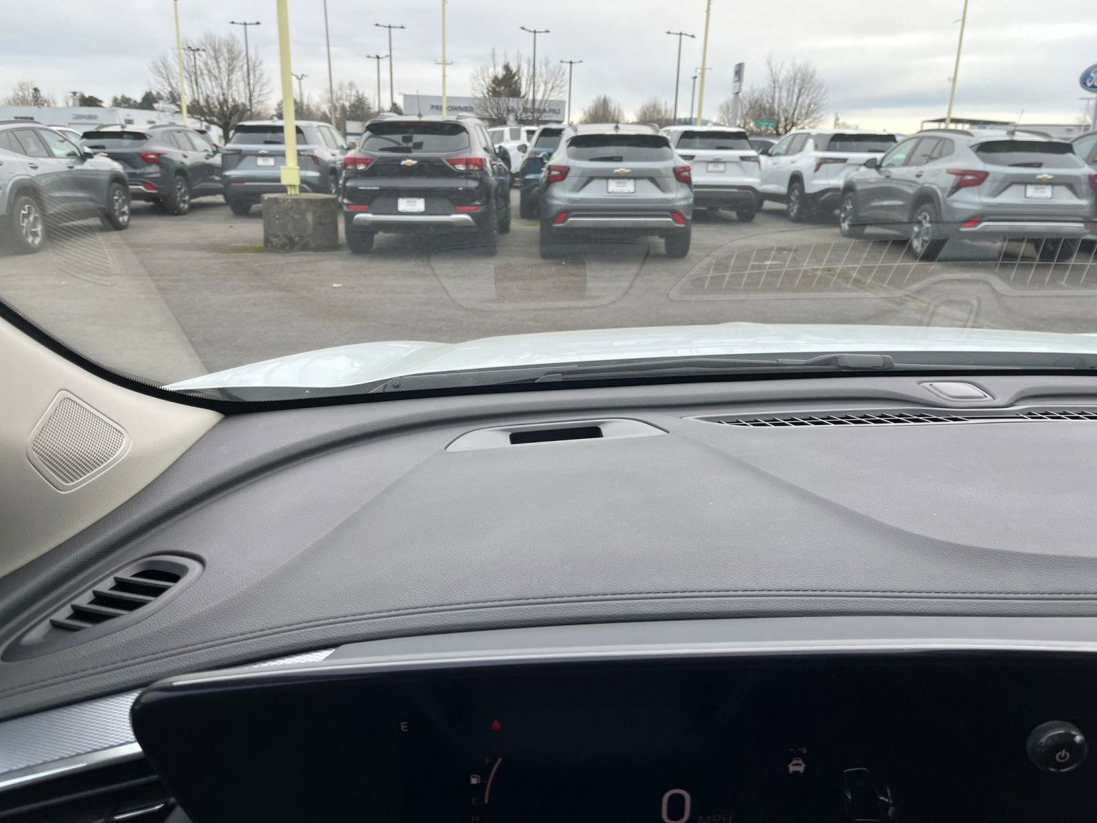 Thumbnail: 2025 Buick Encore GX - 32