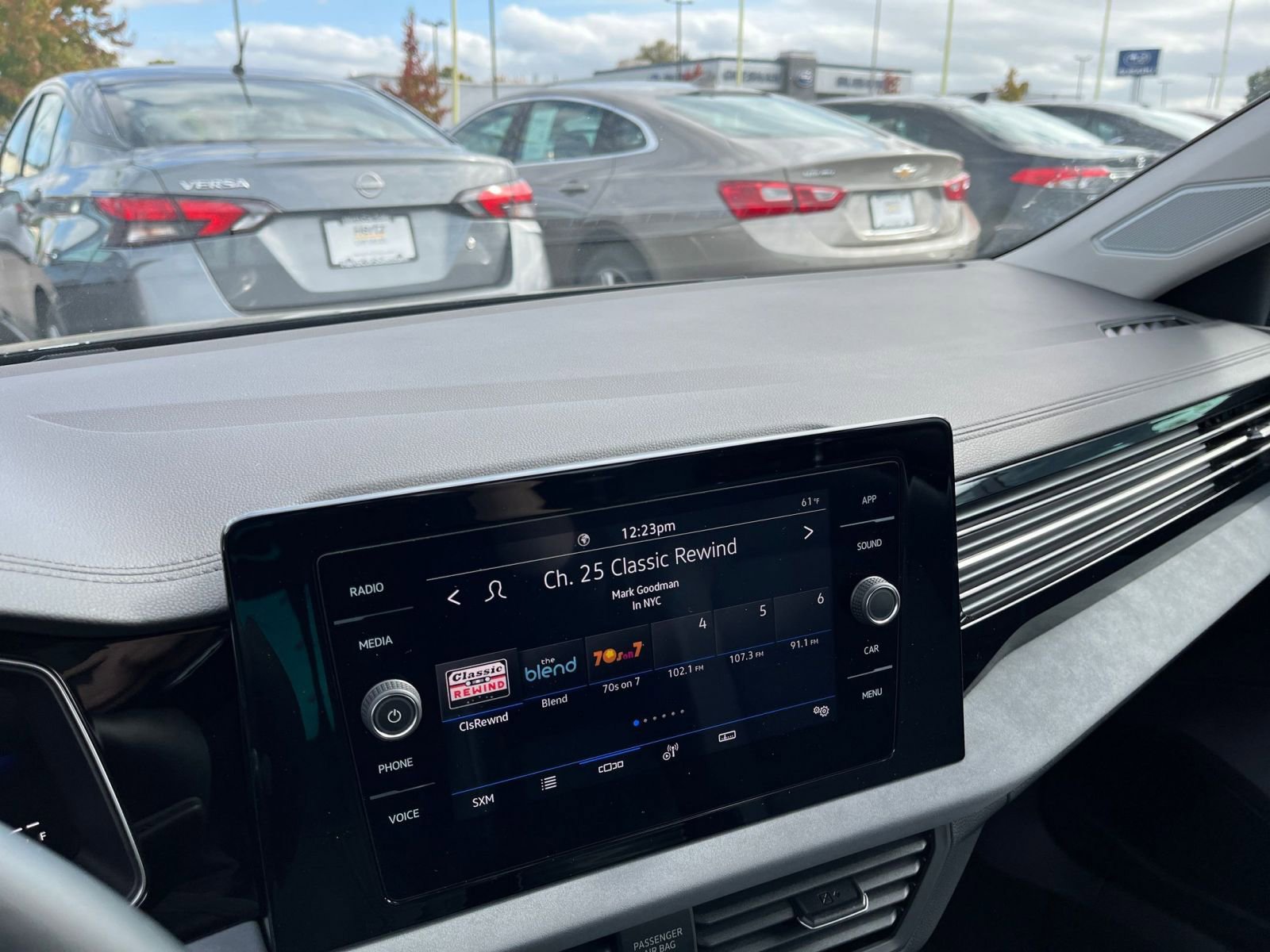 Thumbnail: 2025 Volkswagen Jetta - 20