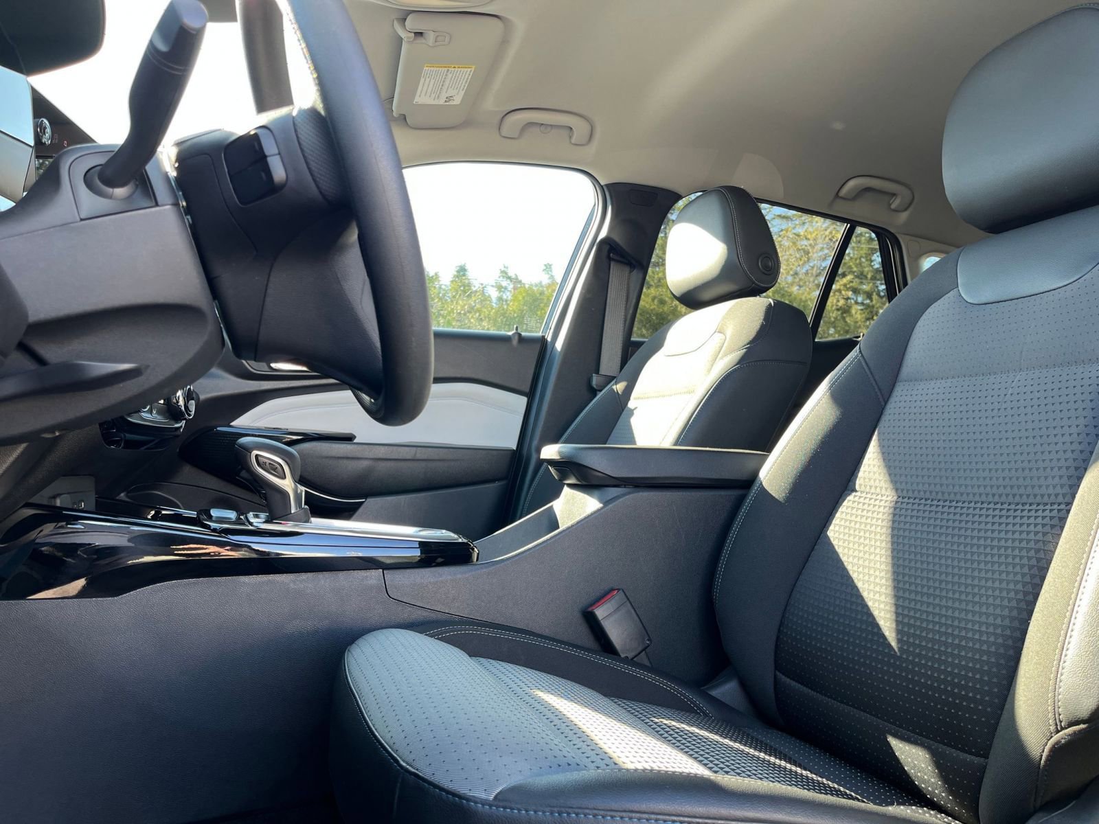 Thumbnail: 2025 Chevrolet Trax - 25